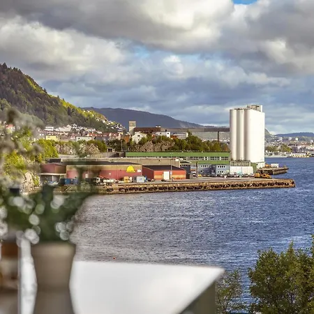 Apartment Luxurious Seafront W/free Parking