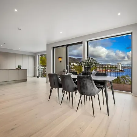 Luxurious Seafront W/free Parking *