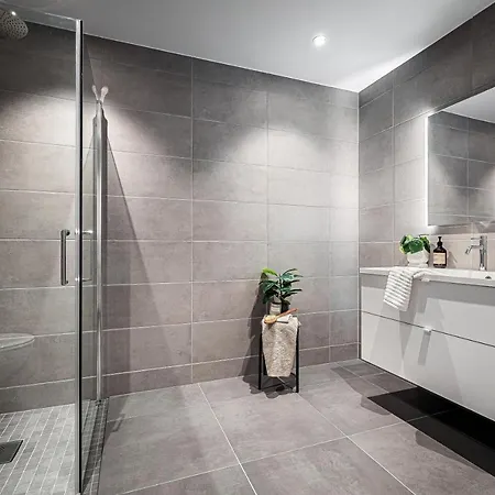 Luxurious Seafront W/free Parking Daire